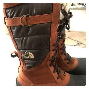 Brown Winter North Face Insulated Lace Up Boots